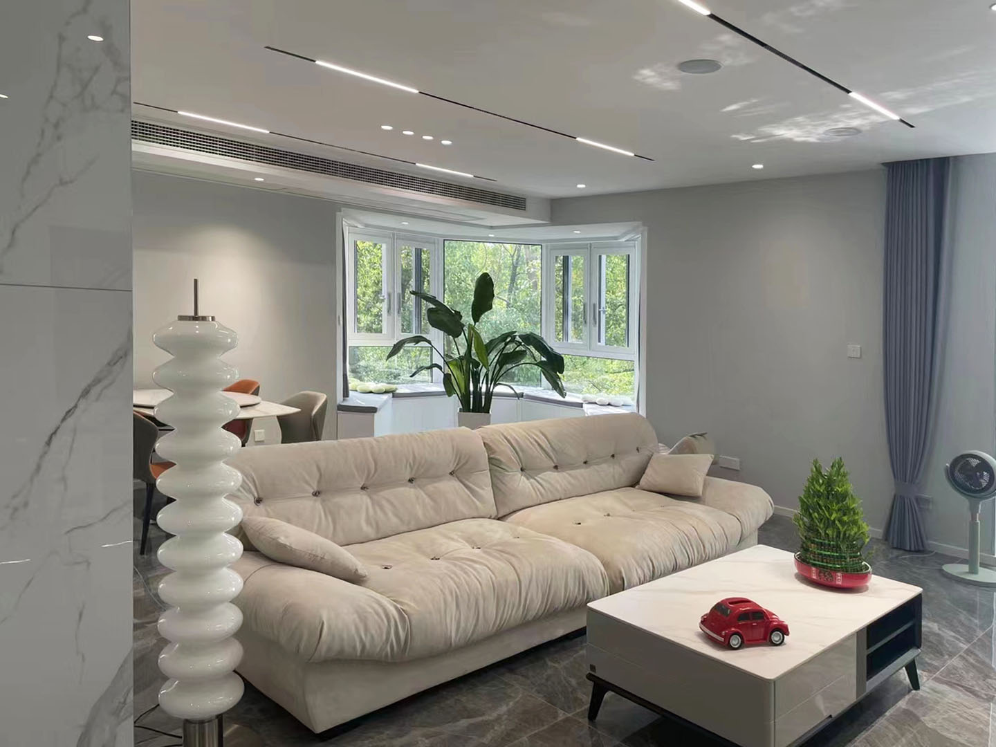 180㎡大平層裝修，現(xiàn)代簡約風明亮簡潔又大方