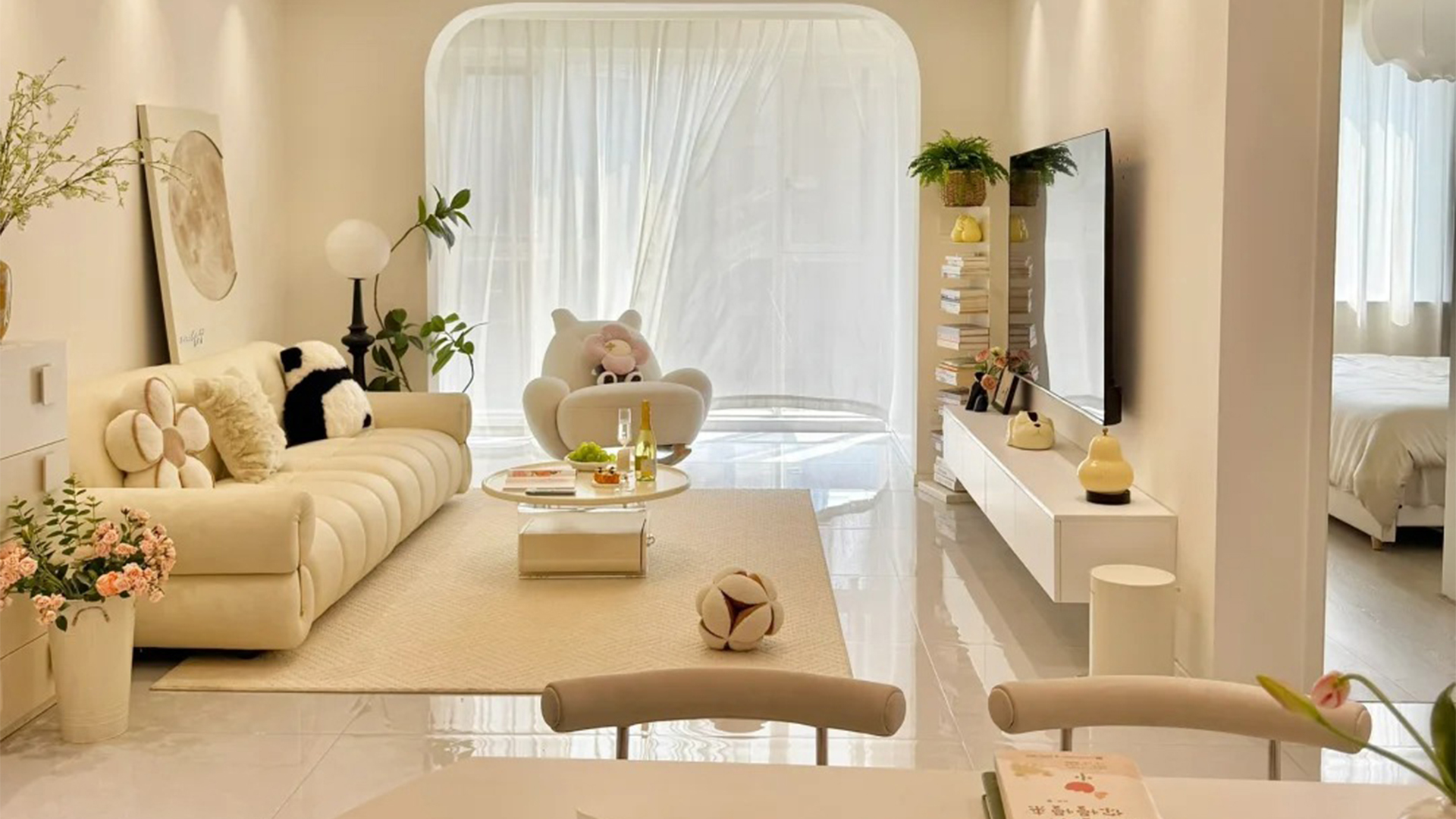 奶油風溫馨米白 柔軟材質(zhì)的治愈空間