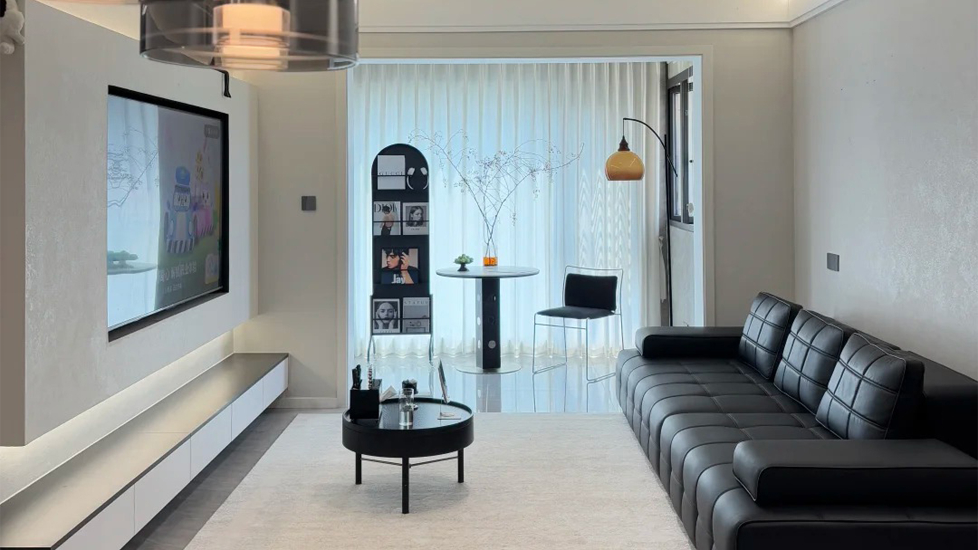 現(xiàn)代簡(jiǎn)約風(fēng)|黑白極簡(jiǎn)空間設(shè)計(jì)，高級(jí)感自然流露