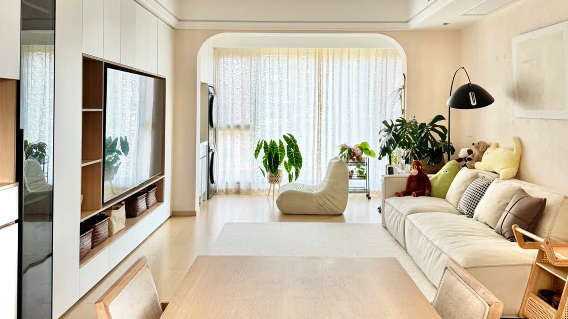 原木風(fēng)天然紋理柔和光線，歲月靜好詩(shī)意棲居地